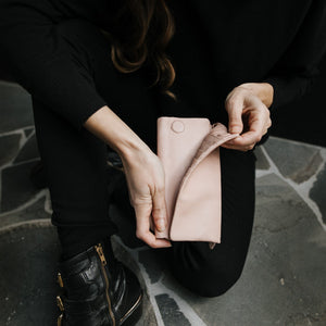 
                  
                    Load image into Gallery viewer, Keiva Purse
                  
                